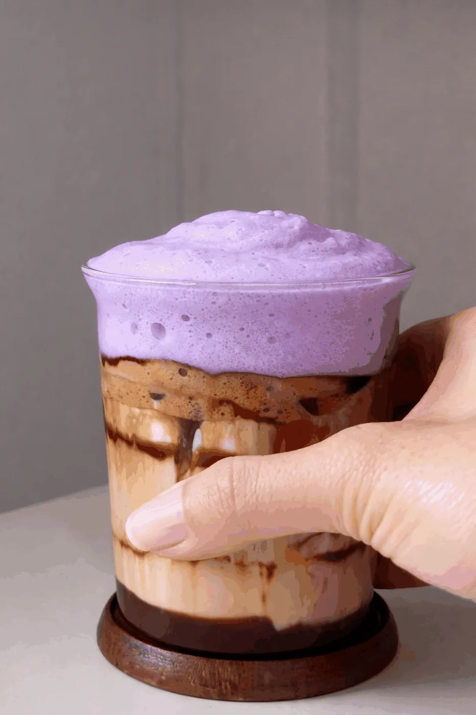 Is Ube och Mörk Choklad Latte